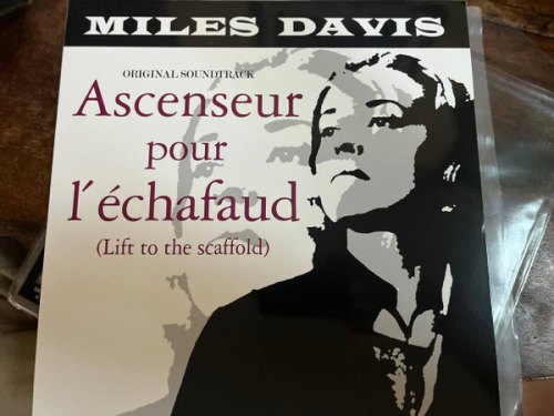 ASCENSEUR POUR L'ECHAFAUD MILES DAVIS